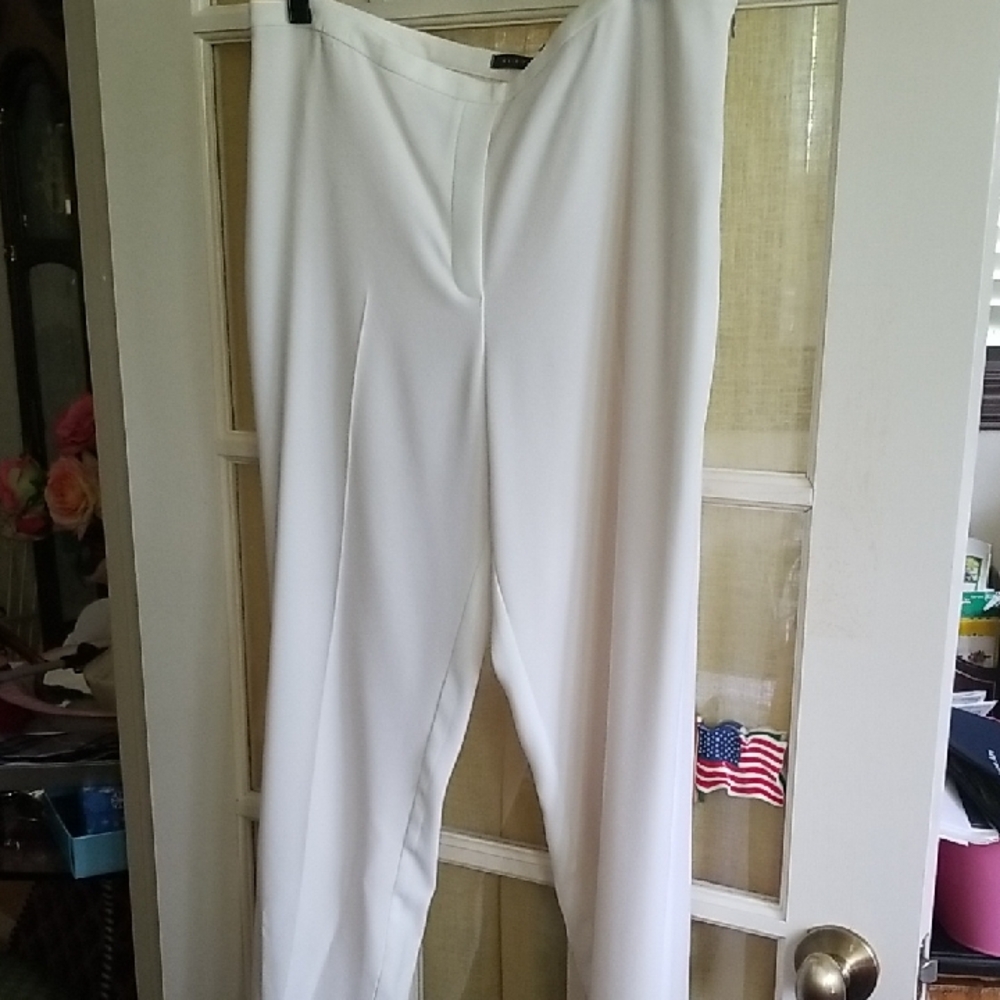 Elie Tahari Pants